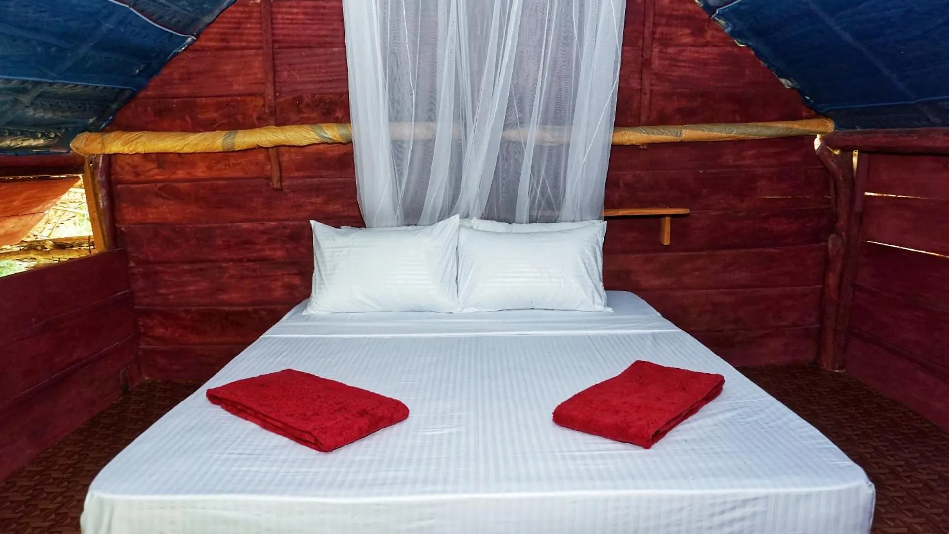 Rana Treehouse Bed & Breakfast Piduragala