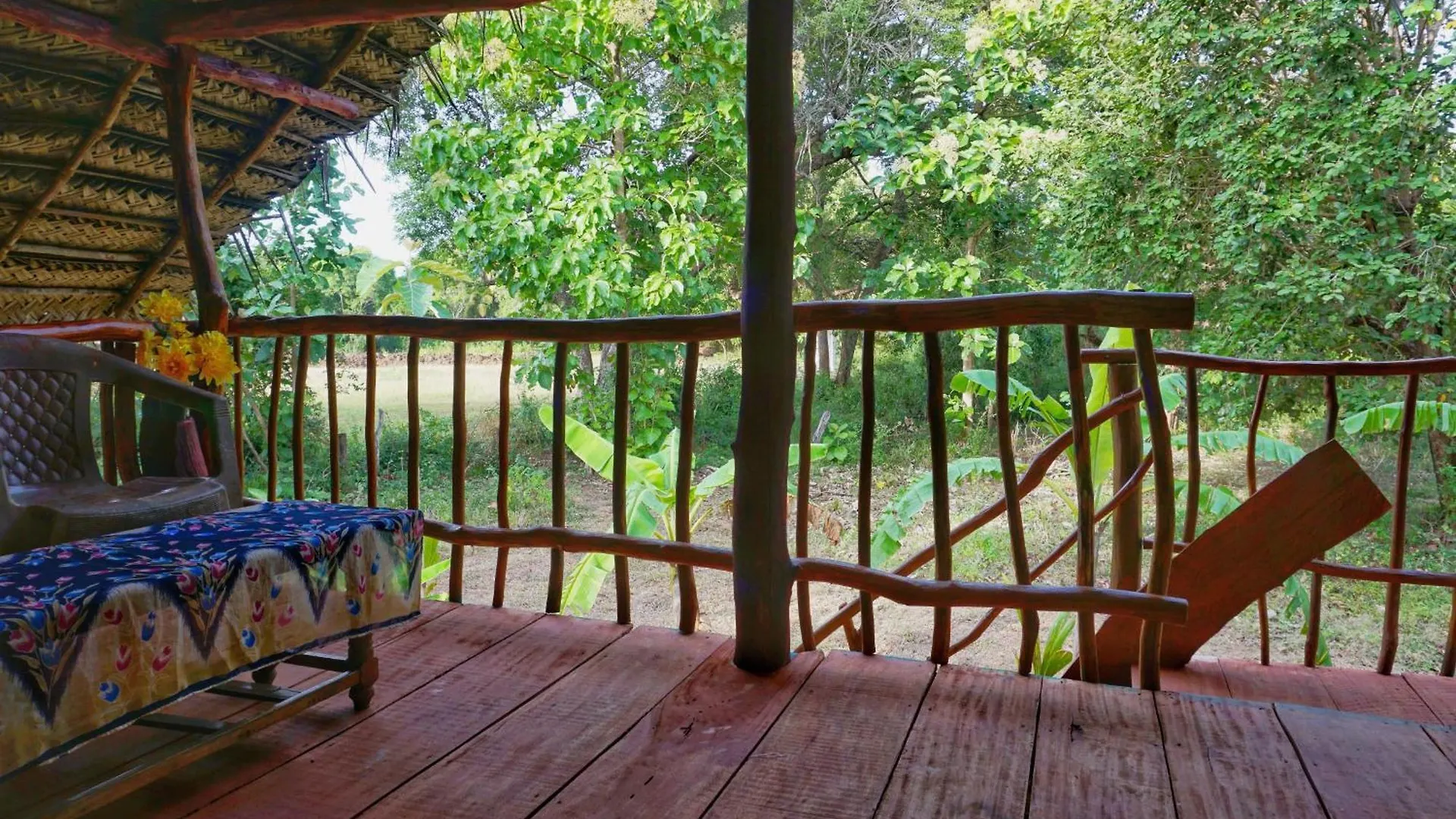 Rana Treehouse Bed & Breakfast Piduragala