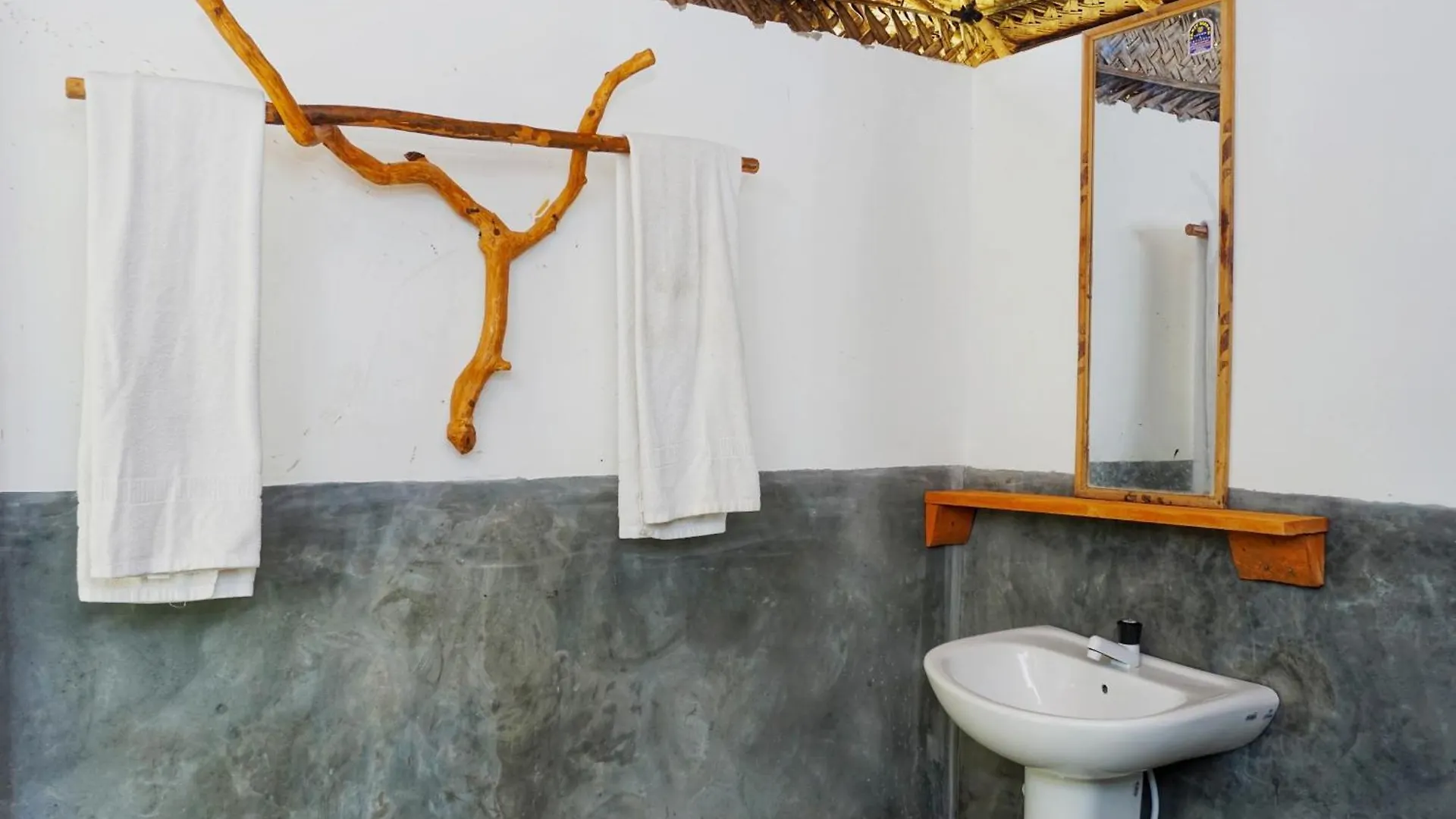 Rana Treehouse Bed & Breakfast Piduragala Sri Lanka